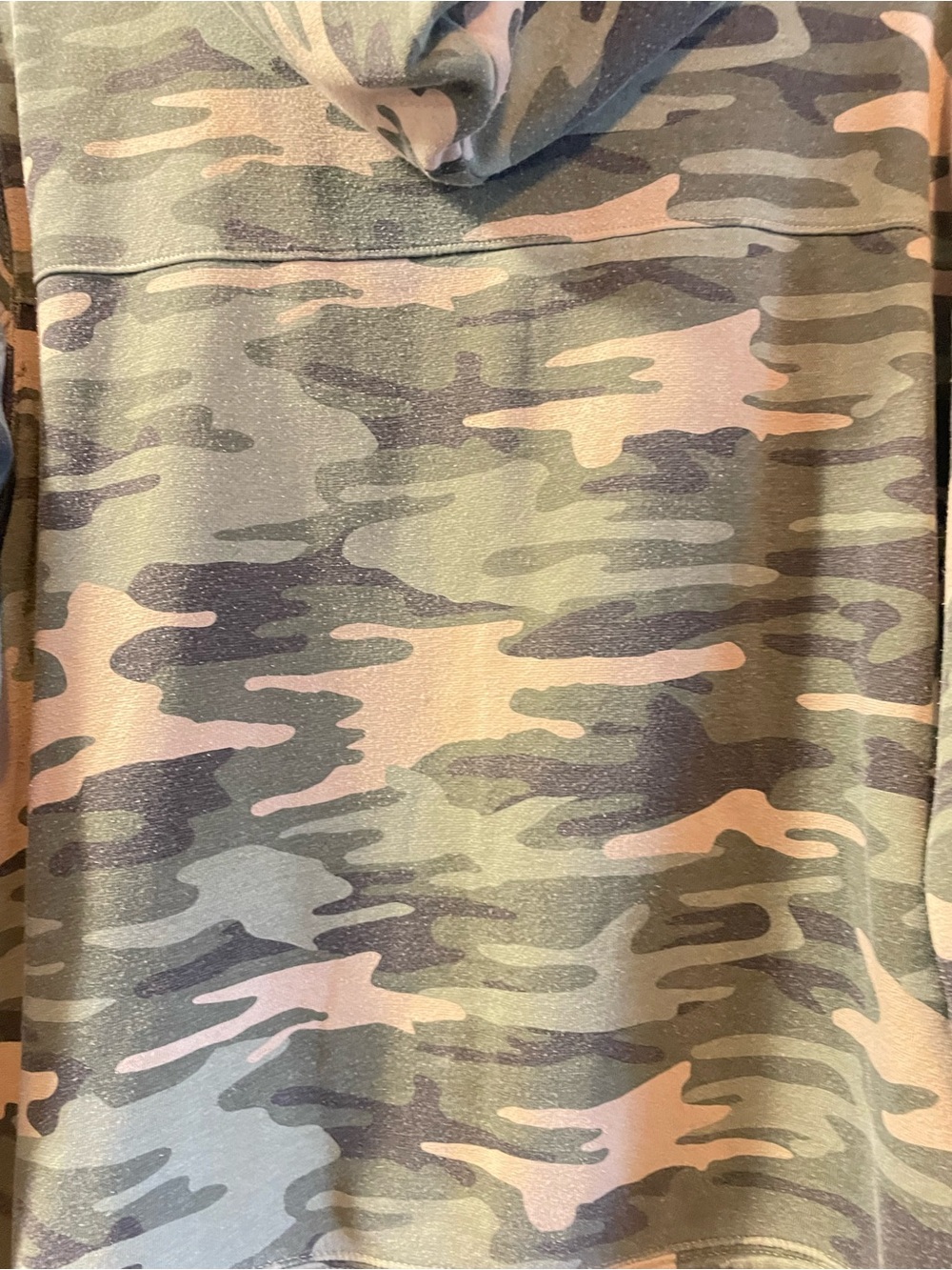 Dickies Men's Camo Hooded Sweatshirt in Green and Tan - Picture 5 of 5